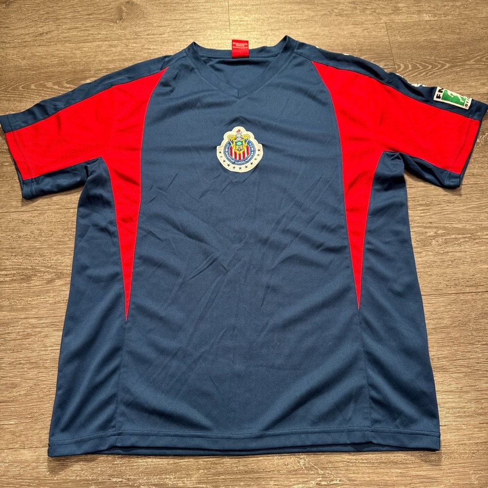 Chivas de Guadalajara Jersey Mens Medium Red Blue Socker Futbol Shirt Logo Crest